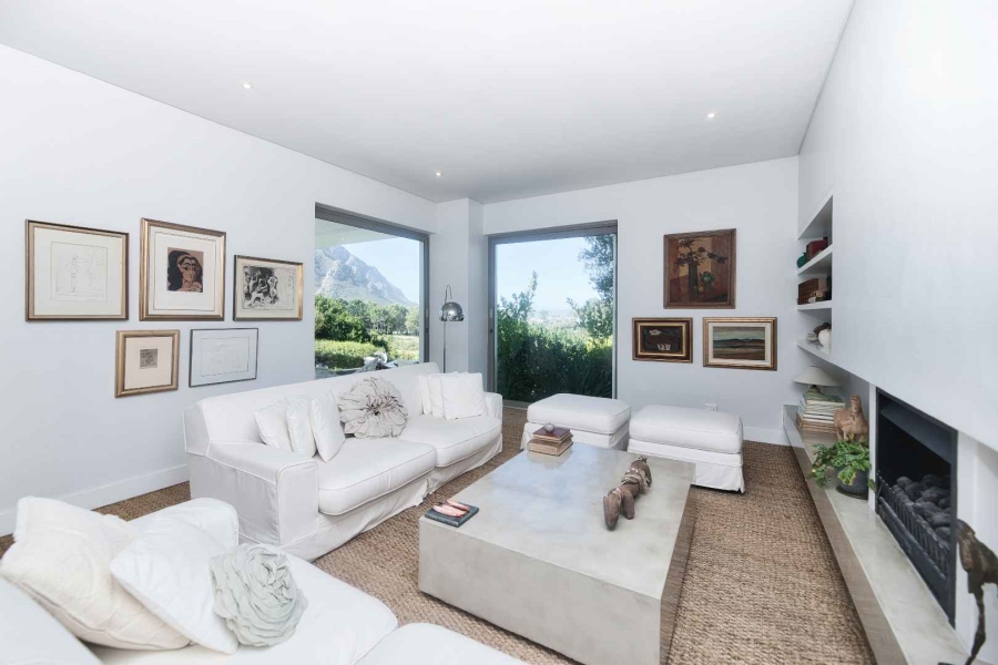 3 Bedroom Property for Sale in Fernkloof Estate Western Cape